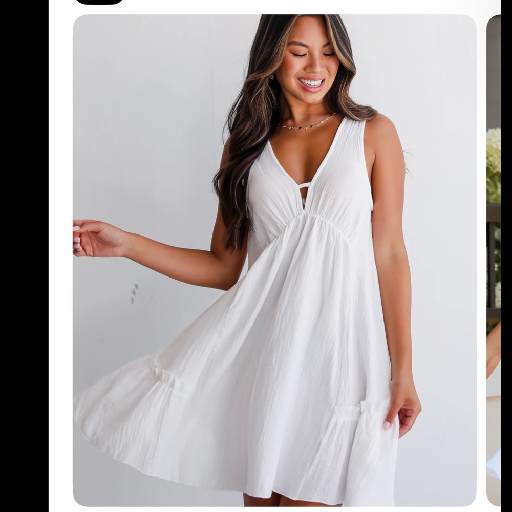 White Sleeveless Dress